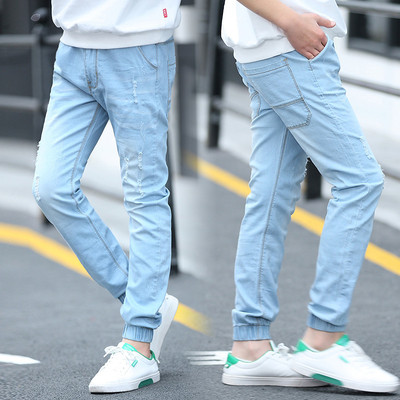 Blugi de copii pentru baieti in culori inchise si deschise cu buzunare si imprimeu