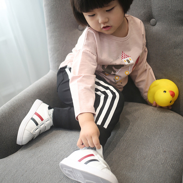 Pantaloni sport copii pentru fete, potriviți pentru utilizare zilnică în albastru cu margine albă