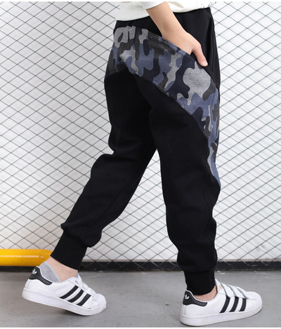 Pantaloni casual copii pentru baieti in diferite culori cu model de camuflaj