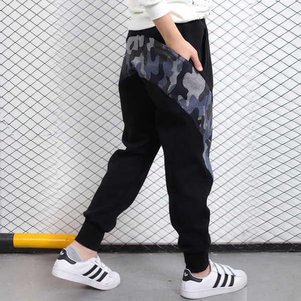 Pantaloni casual copii pentru baieti in diferite culori cu model de camuflaj