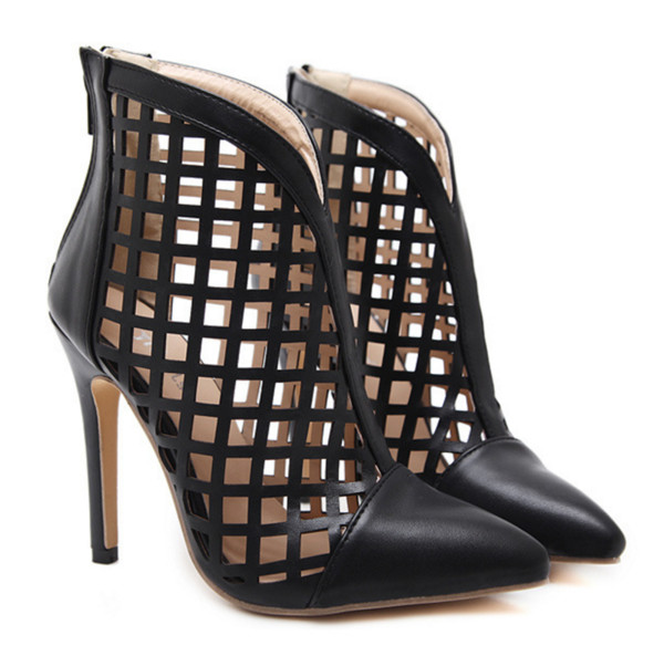 Sandale de dama elegante inchise cu toc inalt - ascutite, din imitatie de piele de culoare neagra