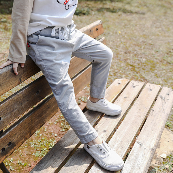 Pantaloni casual copii pentru baieti in culori vii cu buzunare si cravate