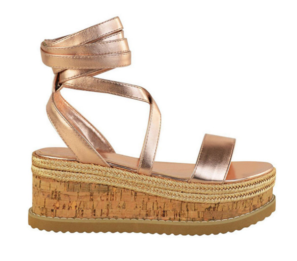 Modern női szandál lapos talppal, platformpal, különböző színekben