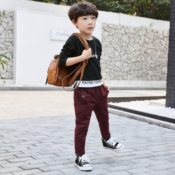 Pantaloni casual pentru copii pentru baieti cu nasturi de decor si buzunare