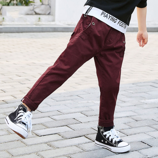 Pantaloni casual pentru copii pentru baieti cu nasturi de decor si buzunare