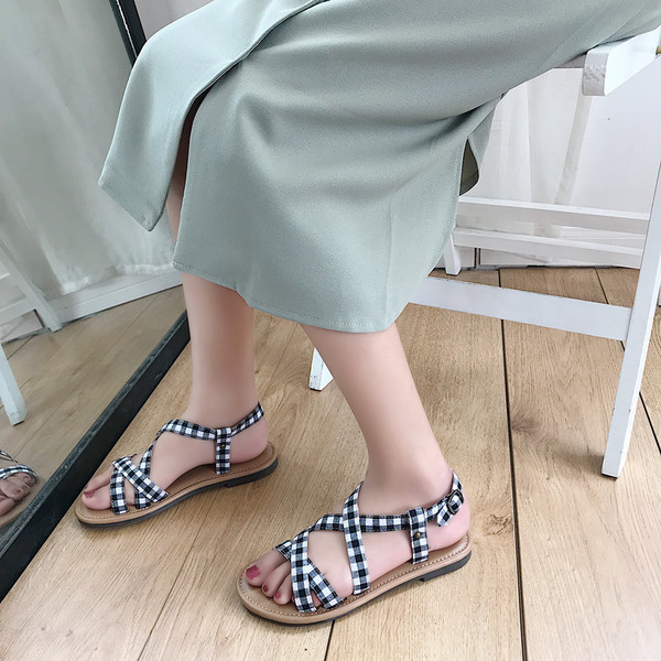 Sandale de damă de vară în diferite culori cu talpă plată