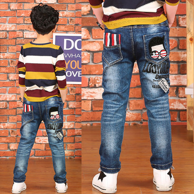 Blugi de copii pentru baieti cu imprimeuri si broderii diferite