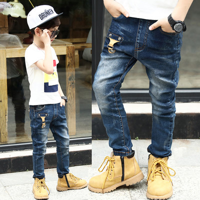 Blugi de copii pentru baieti cu imprimeuri si broderii diferite