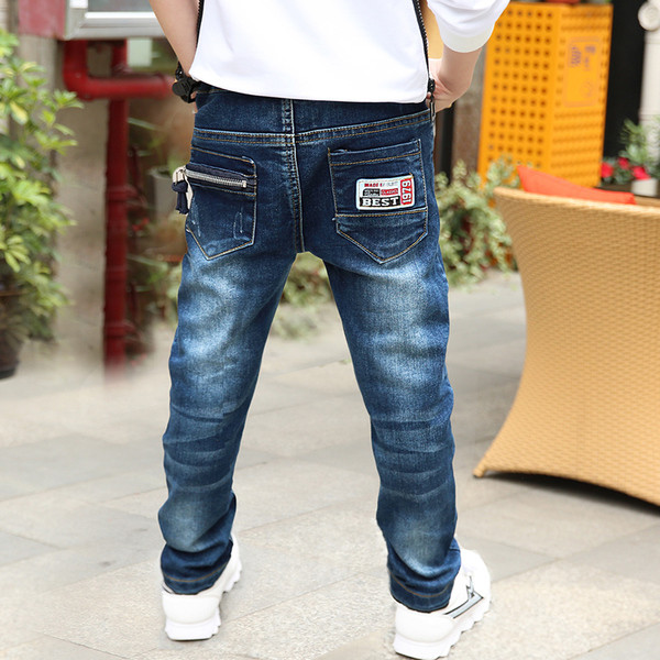 Blugi de copii pentru baieti cu imprimeuri si broderii diferite