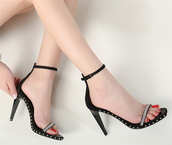 Sandale de dama elegante cu toc inalt negru cu decor