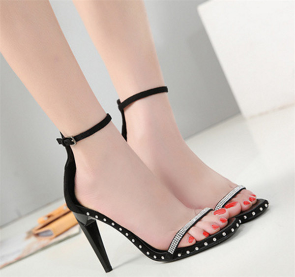 Sandale de dama elegante cu toc inalt negru cu decor