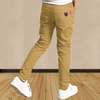 Stílusos gyereknadrág fiúknak többféle színben