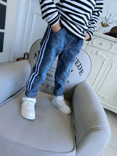 Blugi unisex pentru copii sport-casual cu buzunare adânci și margine colorată, două modele