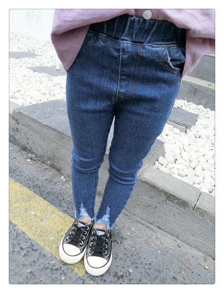 Blugi de copii delicati pentru fete cu talie inalta, potriviti pentru utilizarea de zi cu zi