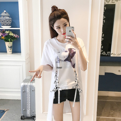 Tunica sport de dama cu imprimeu si cravate in cruce cu inscriptie in lungime asimetrica in alb si negru