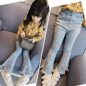 Model nou de blugi copii pentru fete tip Charleston cu franjuri si broderie delicata de culoare deschisa