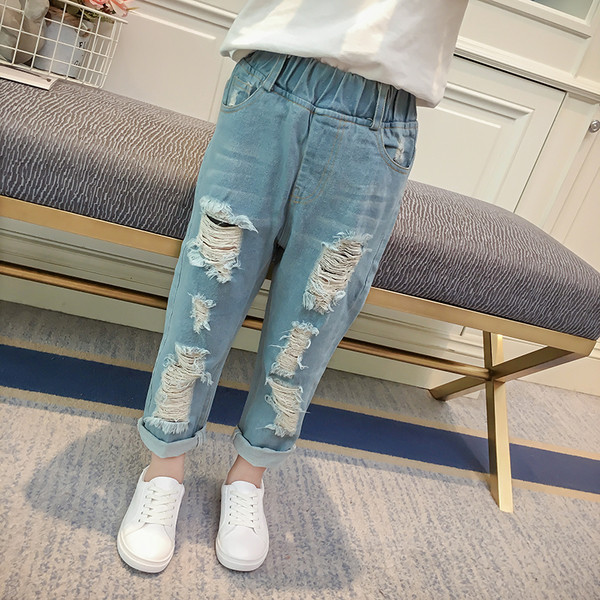 Blugi pentru copii sport-eleganți pentru fete cu petice de culoare deschisă