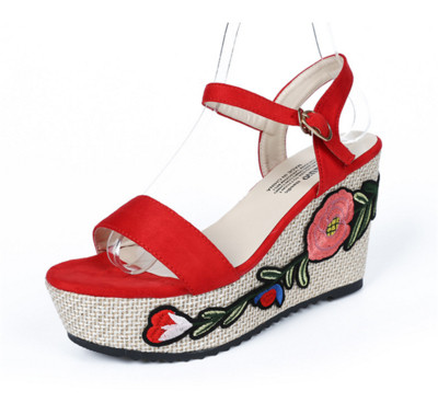 Sandale casual dama cu platforma cu bordura florala