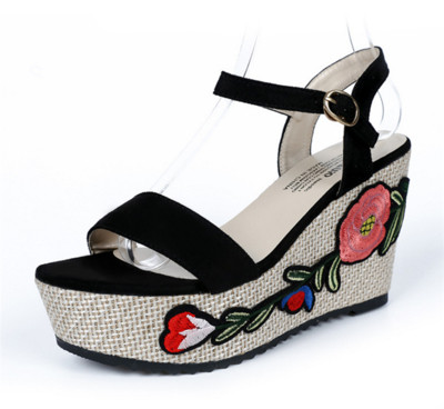 Sandale casual dama cu platforma cu bordura florala