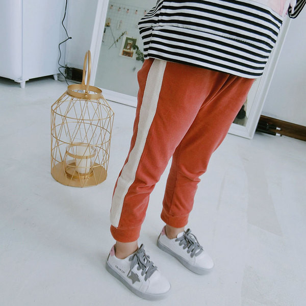 Pantaloni sport și casual pentru fete în trei culori