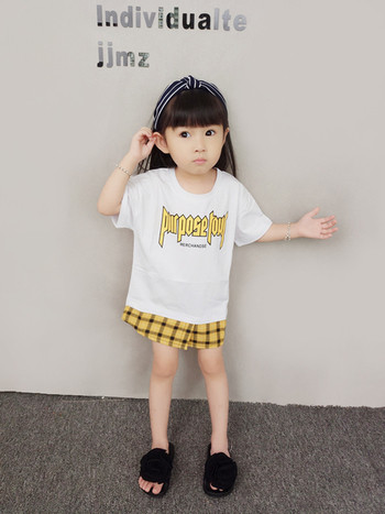 Κομψό παιδικό μπλουζάκι με λευκό χρώμα