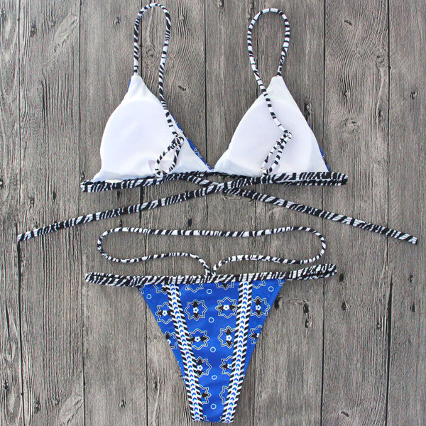 Costum de baie modern de dama cu modele si bretele subtiri