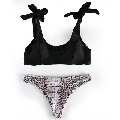 Costum de baie pentru doamne în două părți