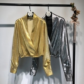 Bluză de damă elegantă, auriu și argintiu, cu decolteu în V adânc