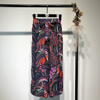 Pantaloni de dama de vara in model larg cu imprimeu floral