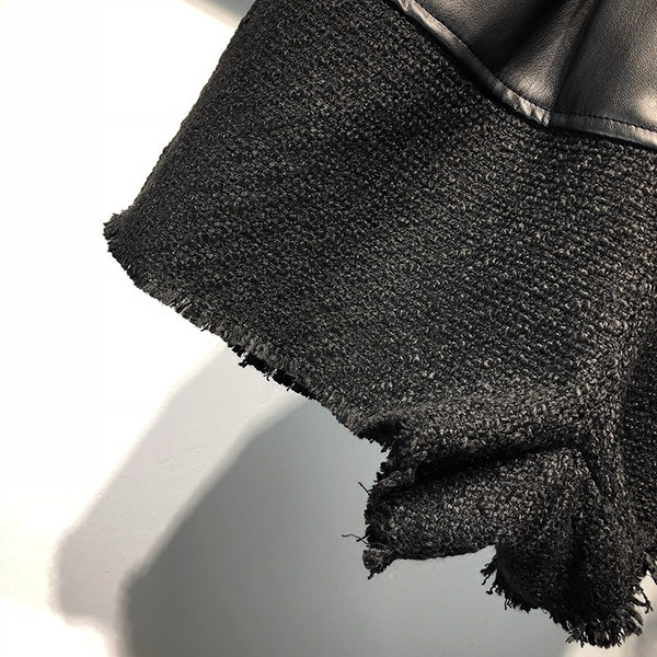 Pantaloni scurți eleganti de damă, cu piele ecologică și curea