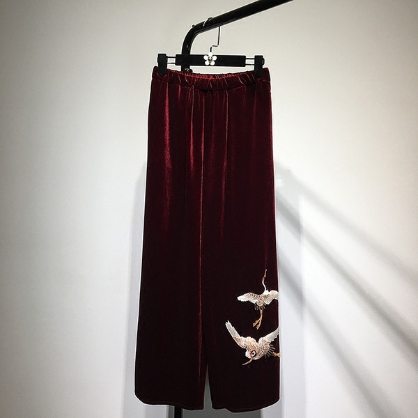 Pantaloni largi de dama moderni cu broderie