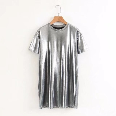 Tunica de dama simpla de culoare argintie cu decolteu O in stil liber