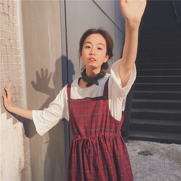 Ежедневна дамска рокля каре под коляното в два цвята