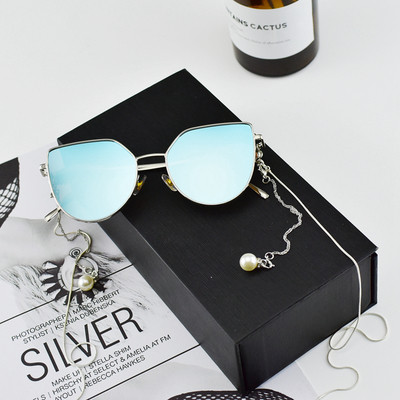 Нов модел ХИТ дамски очила,слънчеви и без диоптър с метална декорация и верижки,различни модели в няколко цявята