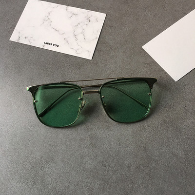 Модерни унисекс слънчеви очила  два модела,в няколко различни цвята