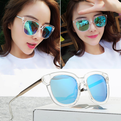 Модерни дамски слънчеви очила с и без огледални отблясъци в много и и различни цветове