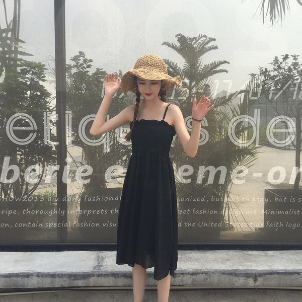 Ежедневна дамска рокля с тънки презрамки под коляното в три цвята