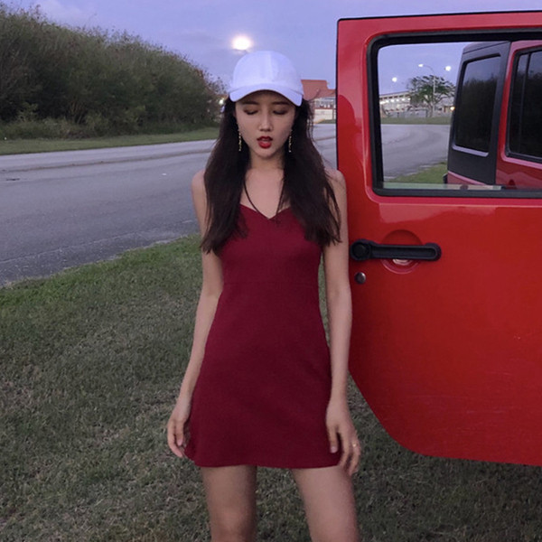 Ежедневна дамска рокля с V-образно деколте над коляното - няколко цвята