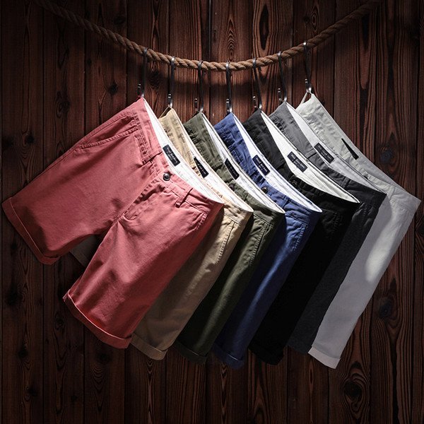 Пролетно-летни мъжки къси панталони в различни цветове