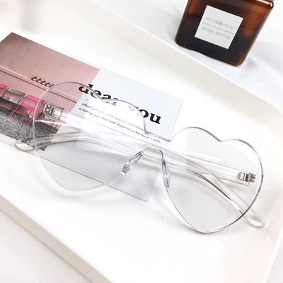 Екстравагантни дамски слънчеви очила с форма на сърце в различни цветове