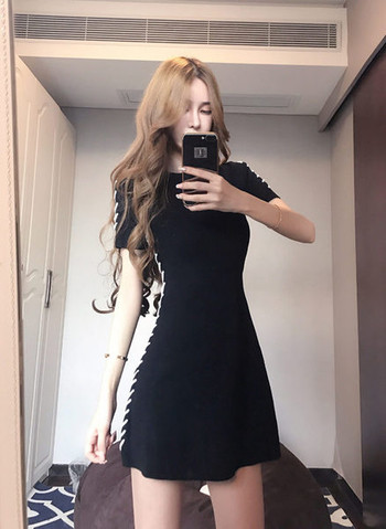 Ежедневна дамска рокля с къс ръкав в два цвята