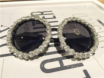 ΝΕΑ μοντέλα και διαφορετικά γυναικεία γυαλιά ηλίου με 3D διακοσμήσεις και πέτρες