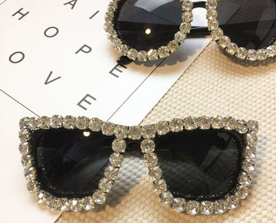 НОВИ!Много нови модели и различни дамски слънчеви очила с 3D декорации и камъни