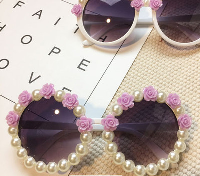 НОВИ!Много нови модели и различни дамски слънчеви очила с 3D декорации и камъни