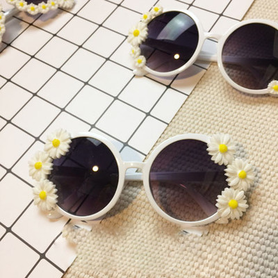 НОВИ!Много нови модели и различни дамски слънчеви очила с 3D декорации и камъни