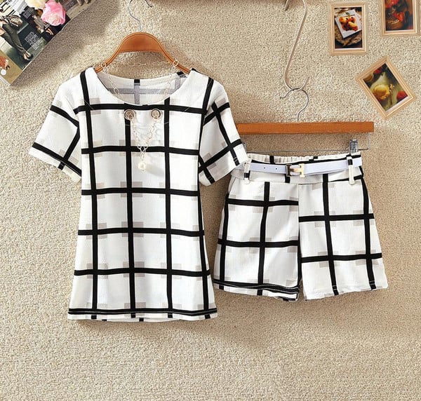 Летен дамски сет в различни цветове и с металана декорация