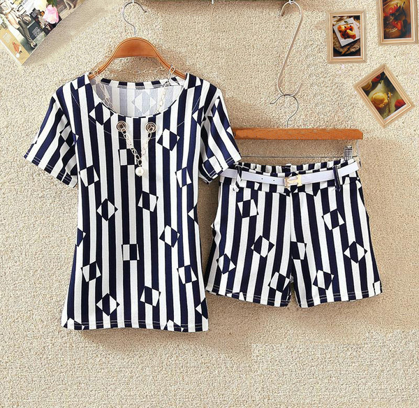 Летен дамски сет в различни цветове и с металана декорация