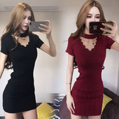 Rochie casual de dama cu maneci scurte cu decolteu in V in rosu si negru
