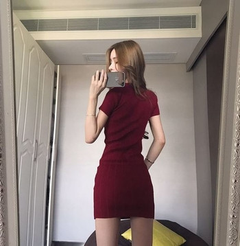 Rochie casual de dama cu maneci scurte cu decolteu in V in rosu si negru
