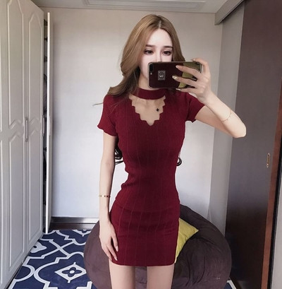 Rochie casual de dama cu maneci scurte cu decolteu in V in rosu si negru